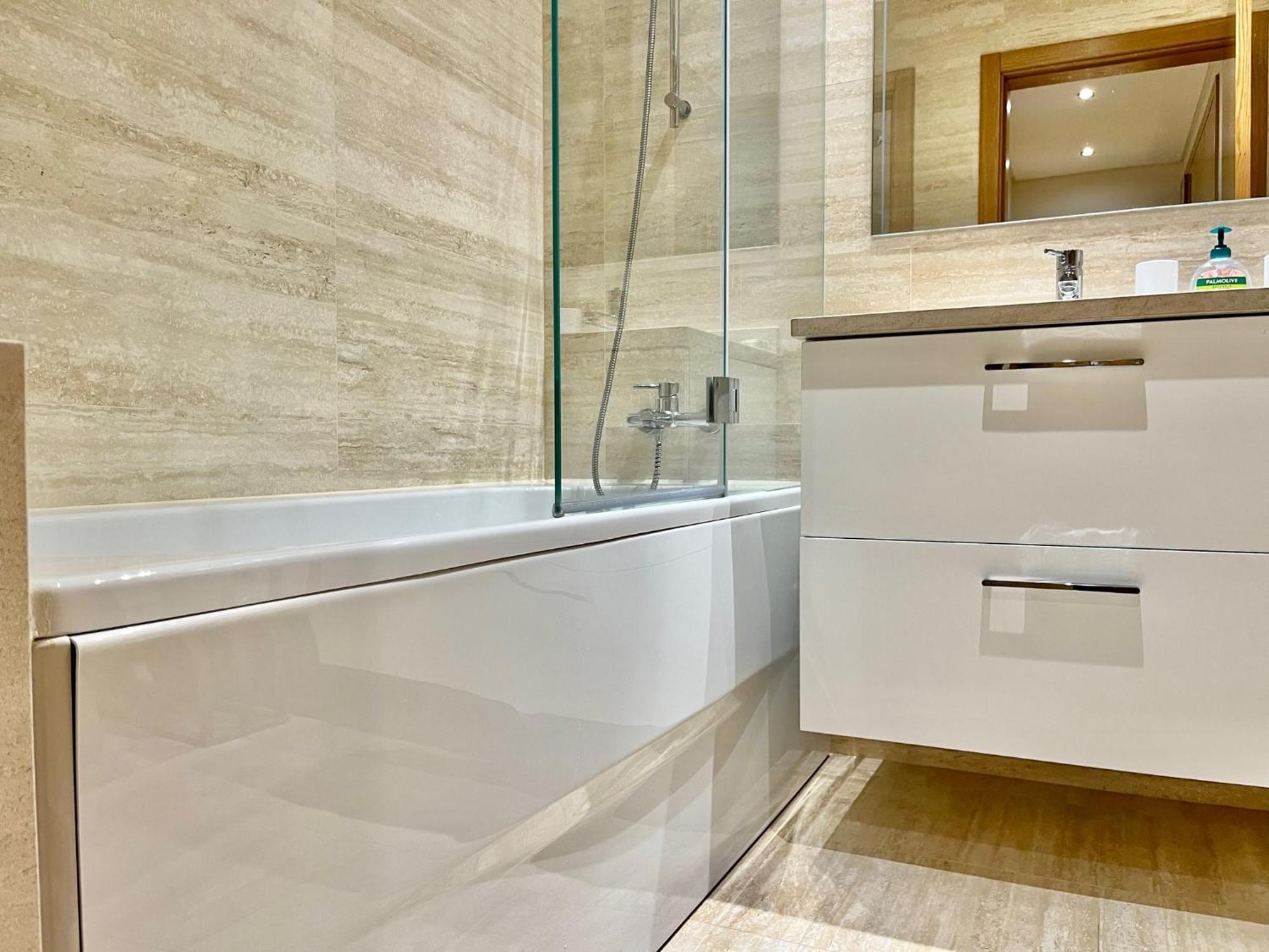 Appartement Modern & Spacious With River View Lisboa
